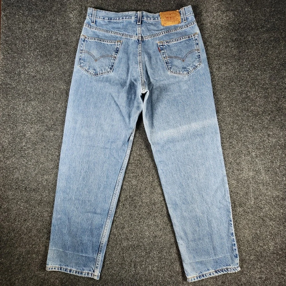VTG 2000 Levi's 550 Jeans Mens 36x30 Blue Relaxed Fit Light Wash Denim